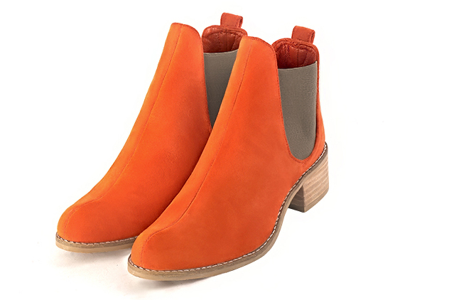 Clementine orange women's ankle boots, with elastics. Round toe. Low leather soles. Front view - Florence KOOIJMAN